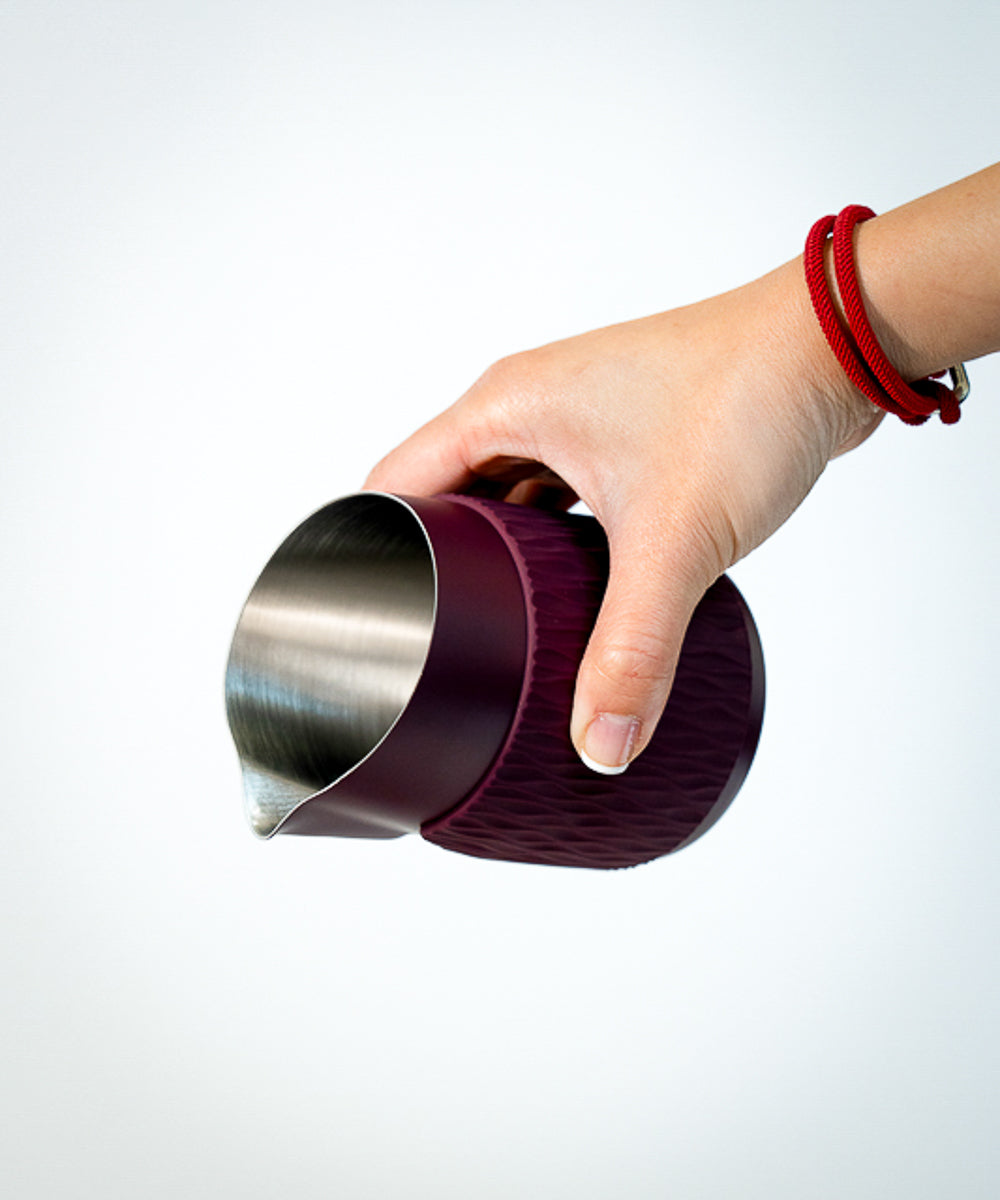 WPM Pitcher in Aubergine – monochrome handleless latte art pitcher for precision pouring